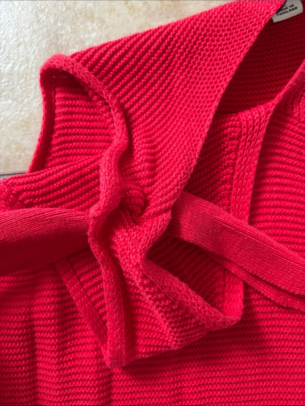 Ava & Viv Bright Red Tie-Shoulder V-Neck Knit Tank - Picture 3 of 6